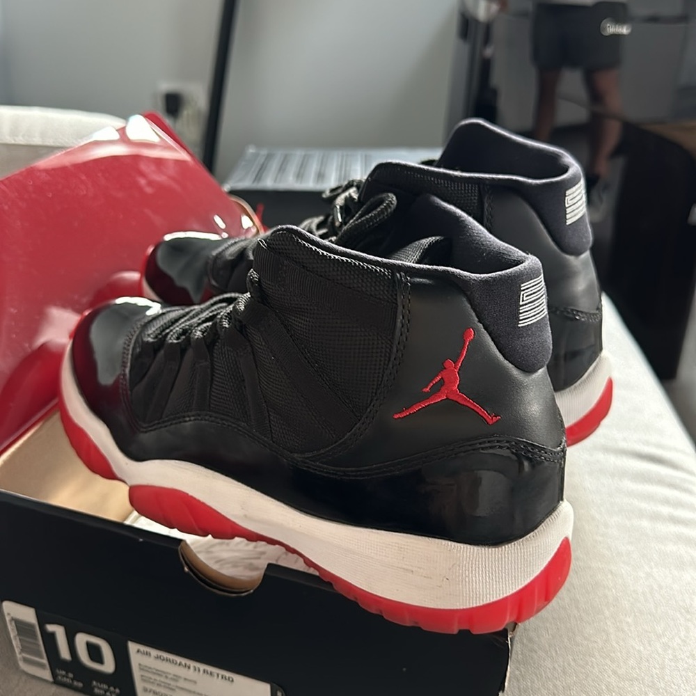 Jordan retro 11 bred 2011 - Picture 2 of 6